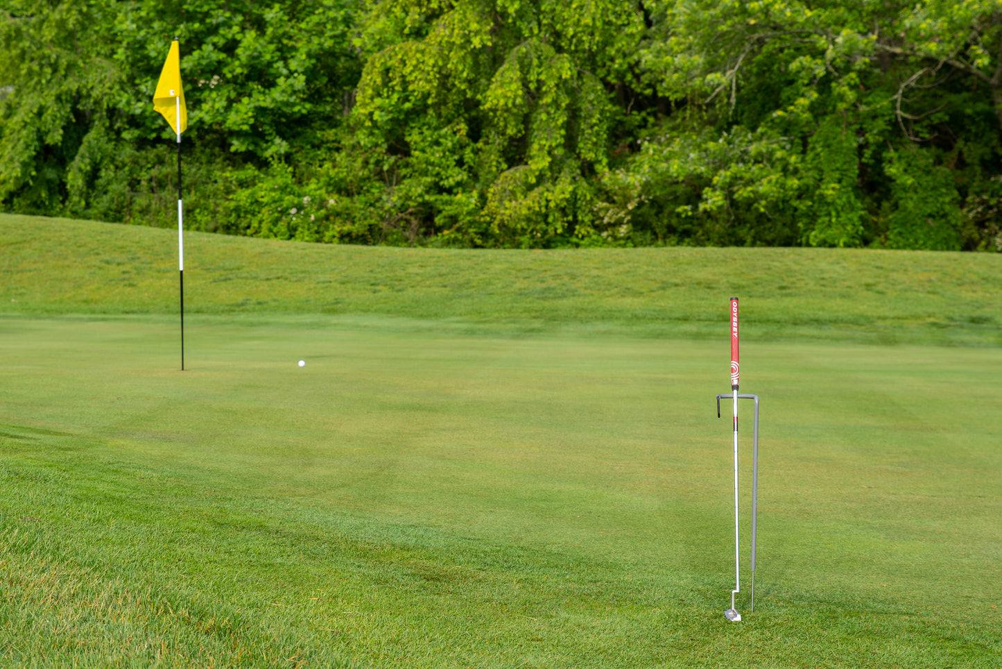 Grip Up Golf Club Stand